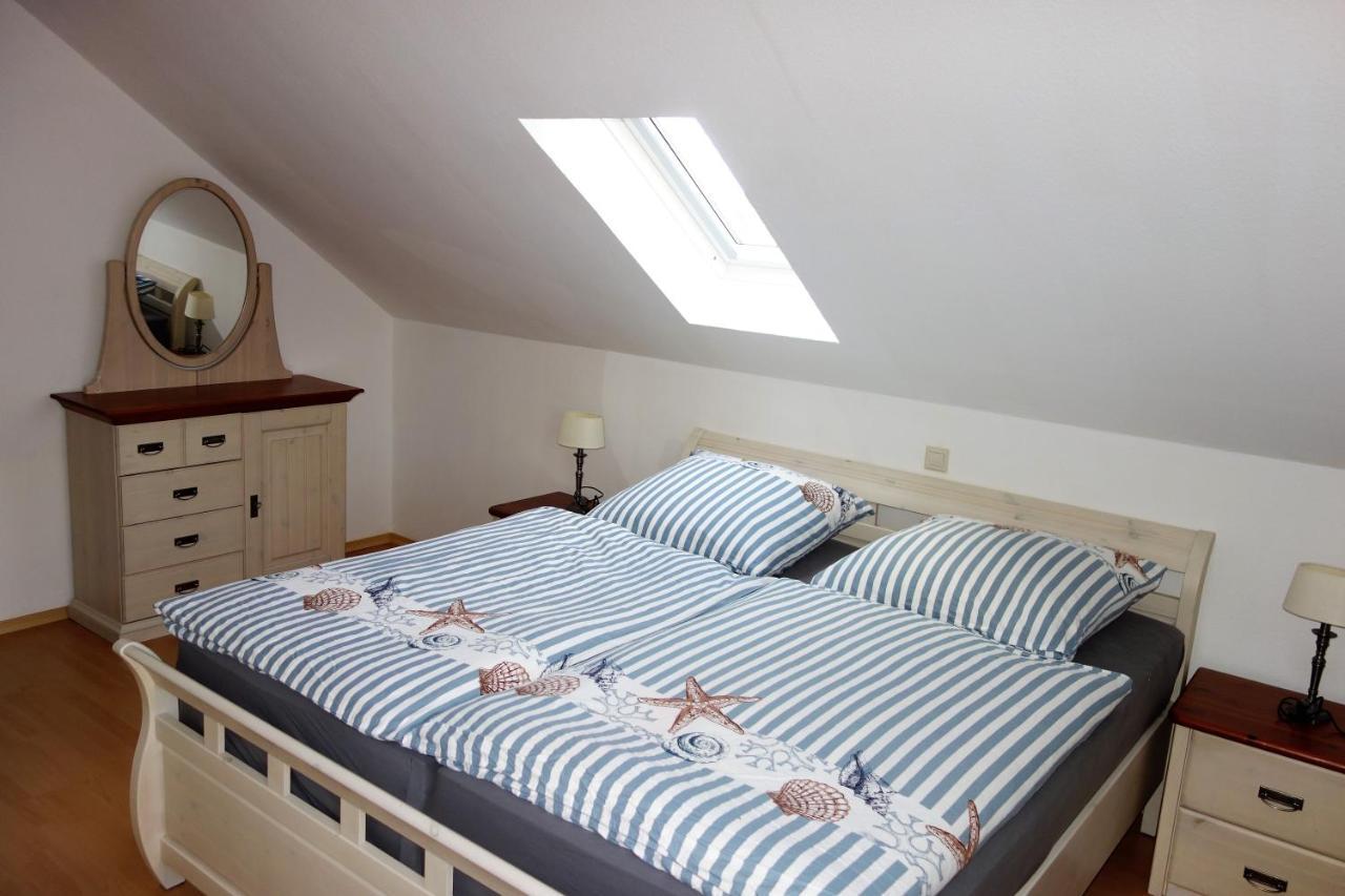 Ferienwohnung Sternenkieker Крумхёрн Экстерьер фото